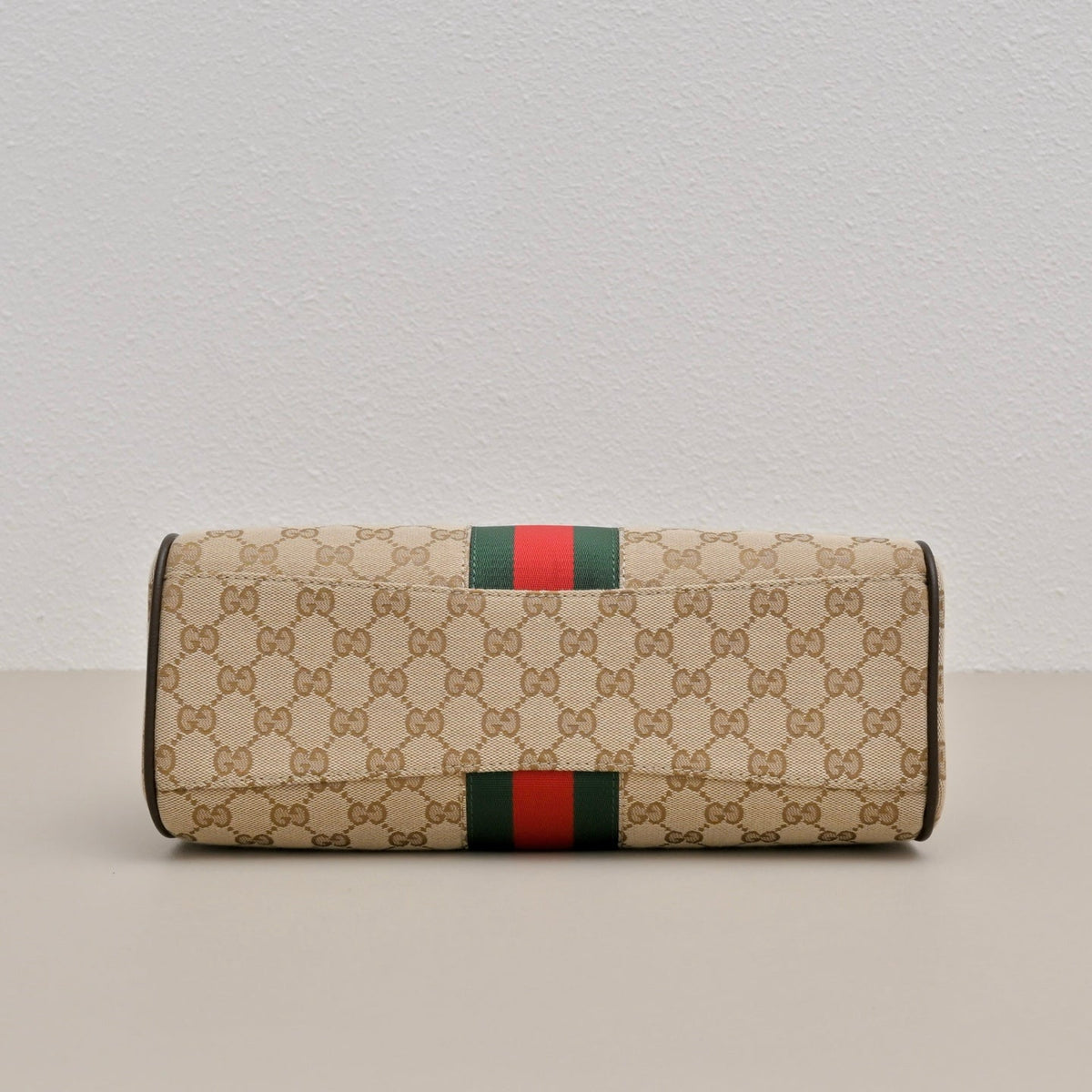 GUCCI GG Paparazzo Medium Top Handle Bag-875018