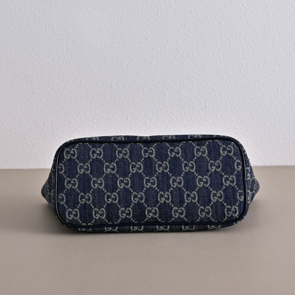 GUCCI Generation Gucci GG Denim Small Tote Bag-875236
