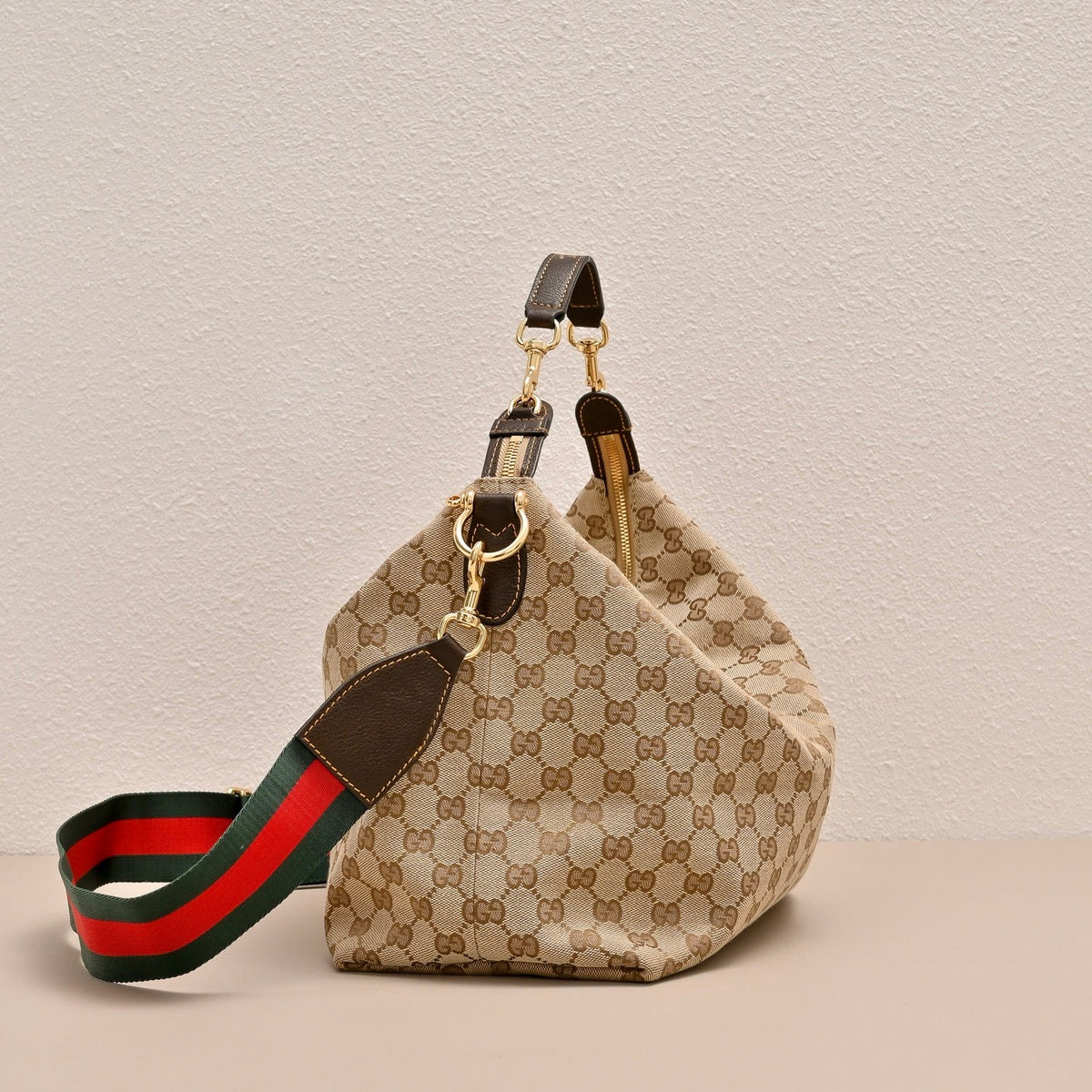 Gucci GG Brera Medium Crossbody Bag-866938