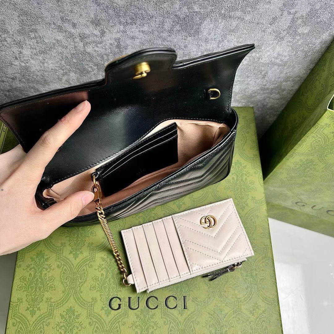 Gucci GG Marmont Mini Chain Wallet Bag-751526